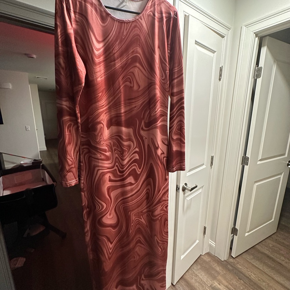 SHEIN Long Sleeve Swirl Dress in Red